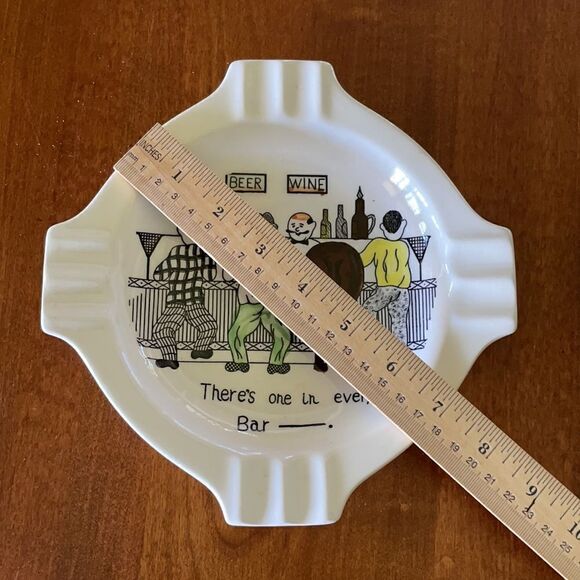 Vintage 1950's "There's One in Every Bar" Ashtray - Picture 3 of 5